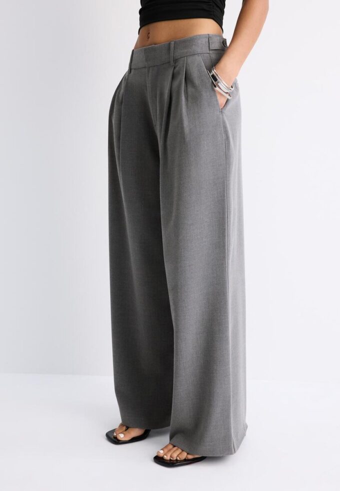 Superweite, verstellbare Hose Superweite, verstellbare Hose