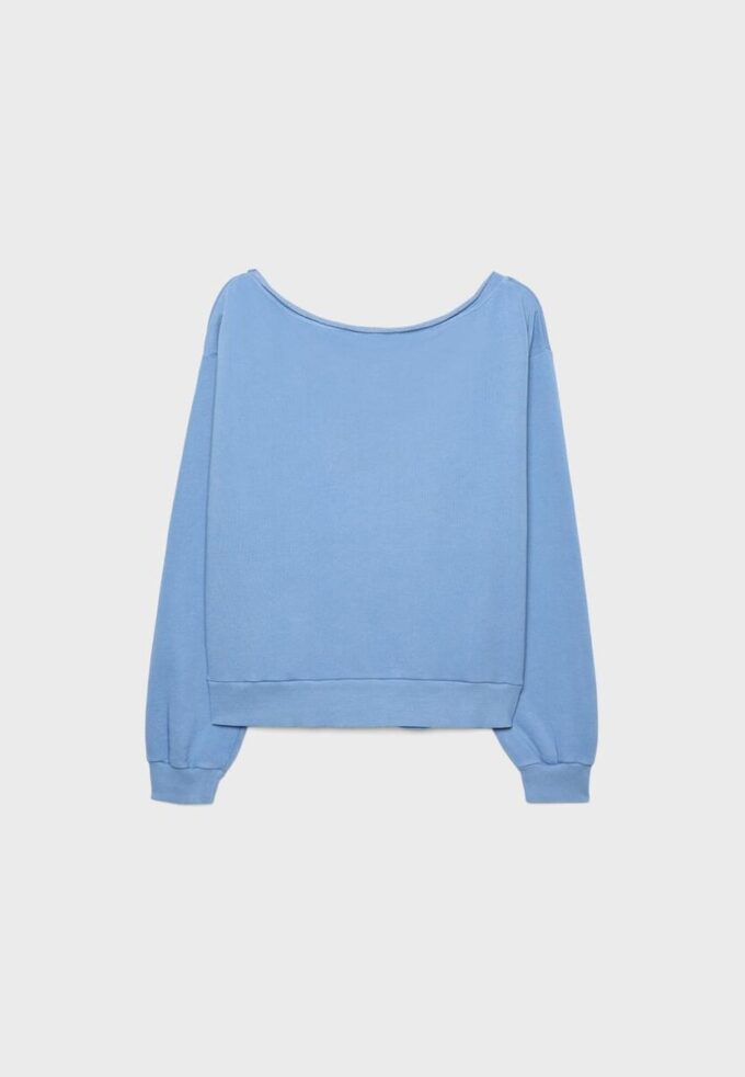 Sweatshirt mit U-Boot-Ausschnitt und Strassflügeln