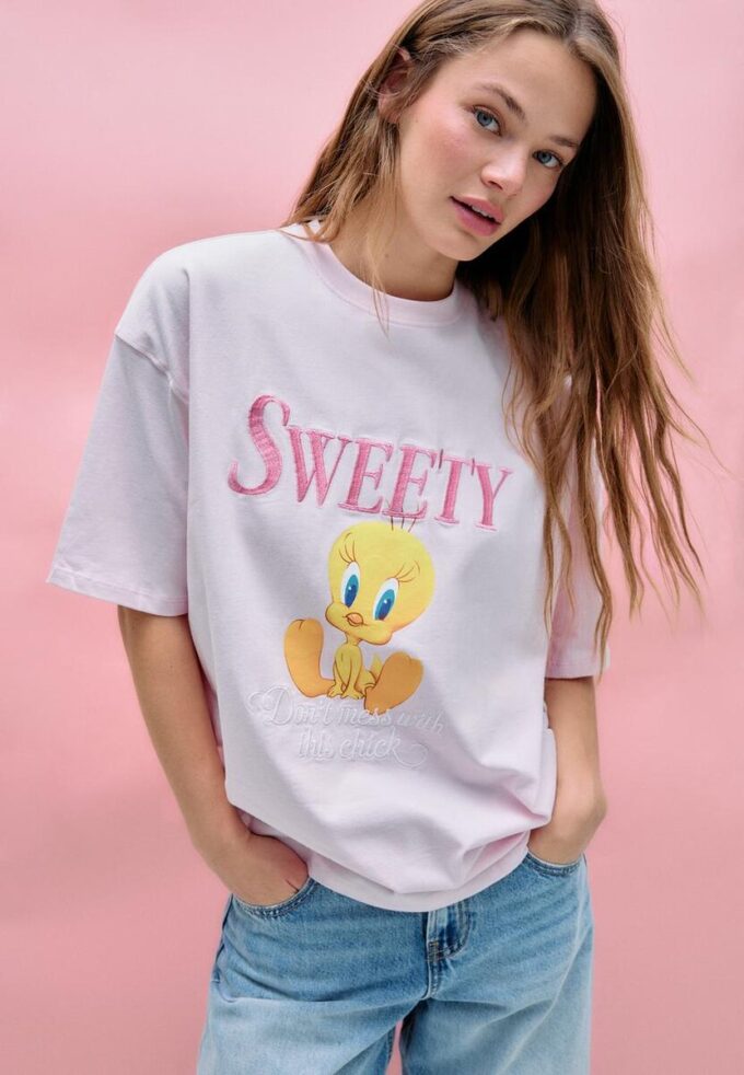 Sweety Kurzarm-T-Shirt mit Rundhalsausschnitt Sweety Kurzarm-T-Shirt mit Rundhalsausschnitt