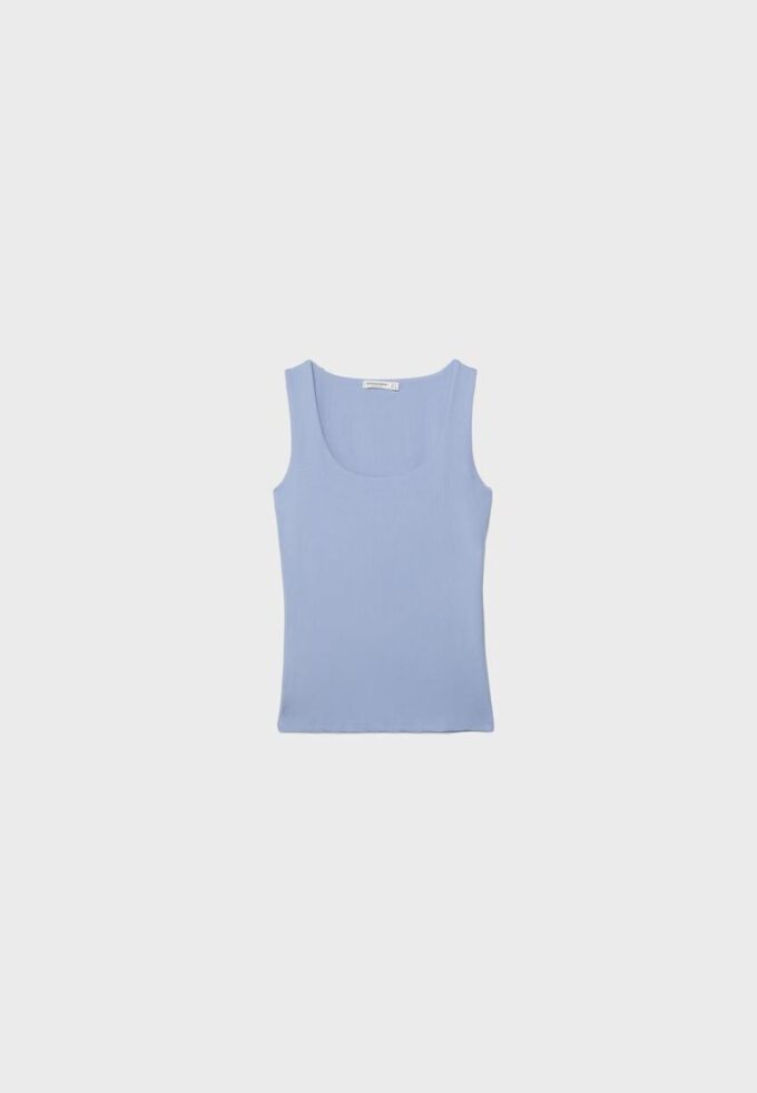 T-Shirt aus Polyamid mit breiten Trägern T-Shirt aus Polyamid mit breiten Trägern