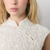 T-Shirt im Qipao-Stil aus Spitze T-Shirt im Qipao-Stil aus Spitze
