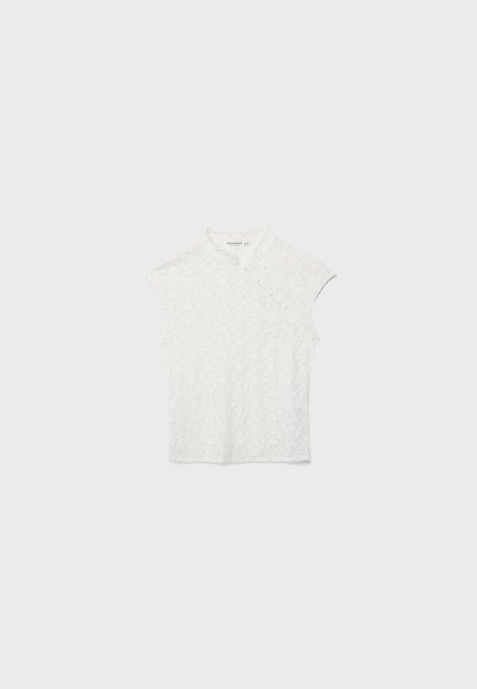 T-Shirt im Qipao-Stil aus Spitze T-Shirt im Qipao-Stil aus Spitze