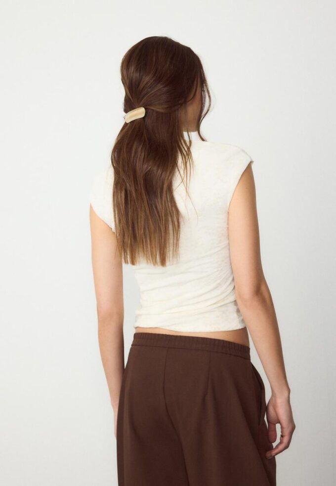 T-Shirt im Qipao-Stil mit Flockdruck T-Shirt im Qipao-Stil mit Flockdruck