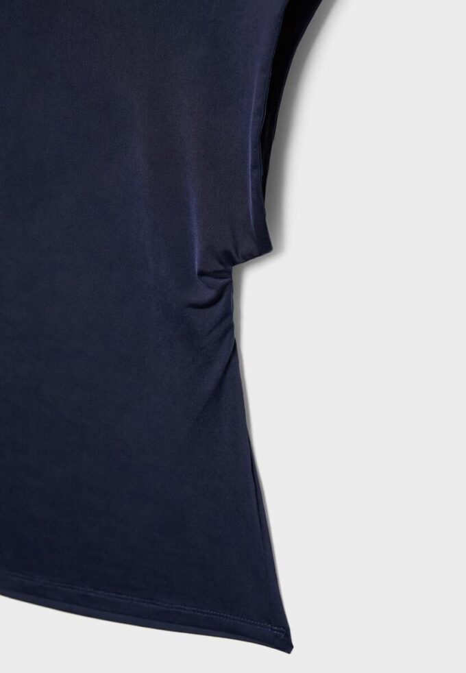 T-Shirt mit offenem Rücken