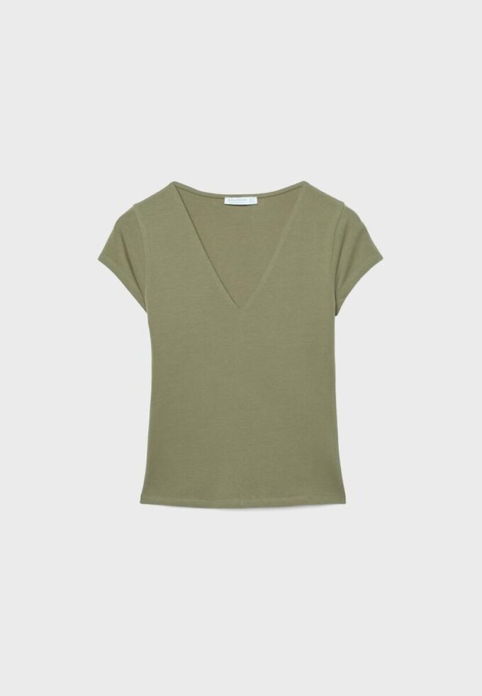 T-Shirt mit V-Ausschnitt und kurzen Ärmeln