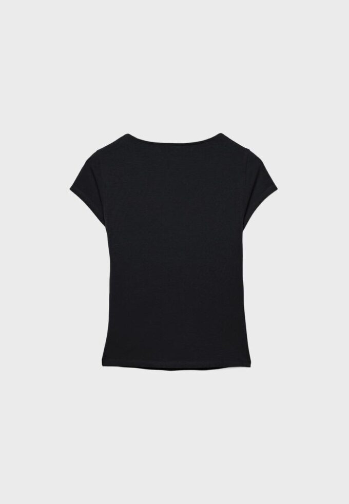 T-Shirt mit V-Ausschnitt und kurzen Ärmeln