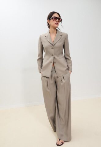 Taillierter 3-Knopf-Blazer Taillierter 3-Knopf-Blazer