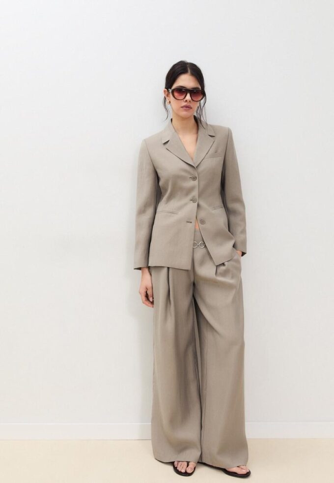 Taillierter 3-Knopf-Blazer Taillierter 3-Knopf-Blazer