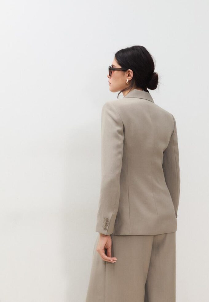 Taillierter 3-Knopf-Blazer Taillierter 3-Knopf-Blazer