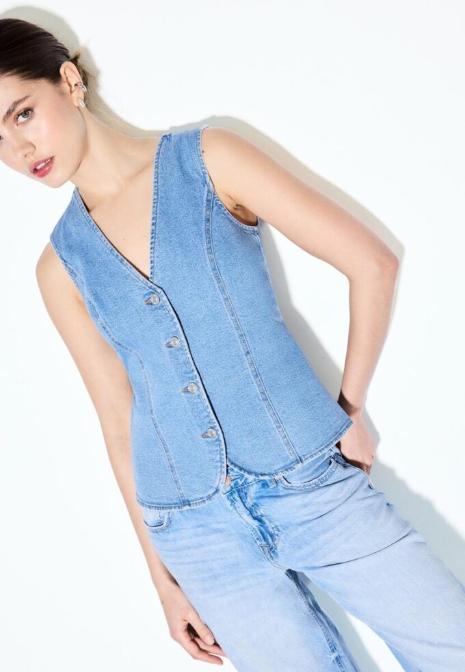 Tailliertes Denim-Oberteil Tailliertes Denim-Oberteil