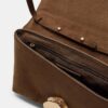 Tasche aus Kunstwildleder mit asymmetrischem Metallverschluss