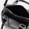 Tasche in Lederoptik mit Reißverschlüssen