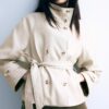 Trenchcoat mit hohem Kragen in Lederoptik