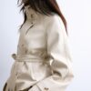 Trenchcoat mit hohem Kragen in Lederoptik