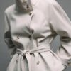 Trenchcoat mit hohem Kragen in Lederoptik