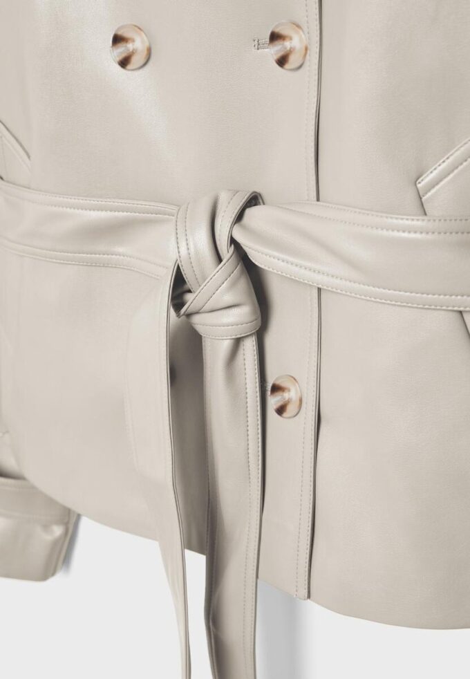 Trenchcoat mit hohem Kragen in Lederoptik