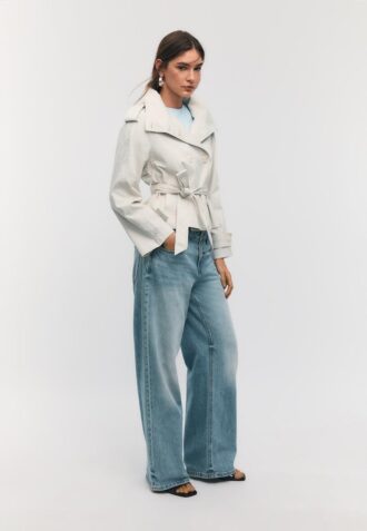 Trenchcoat mit hohem Kragen und Gürtel