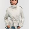 Trenchcoat mit hohem Kragen und Gürtel