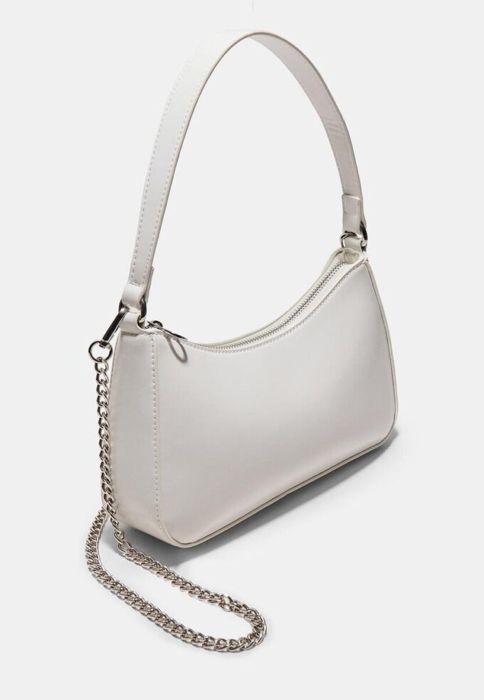 Umhängetasche mit langer Kette Umhängetasche mit langer Kette