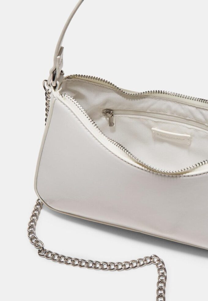 Umhängetasche mit langer Kette Umhängetasche mit langer Kette