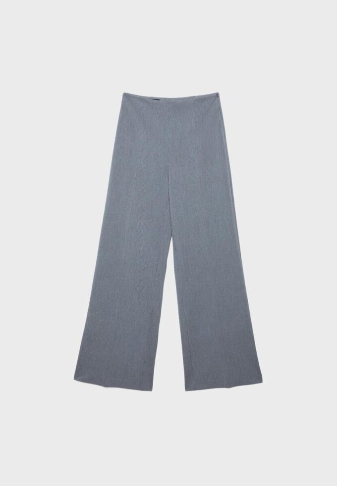Weit geschnittene elegante Hose Weit geschnittene elegante Hose