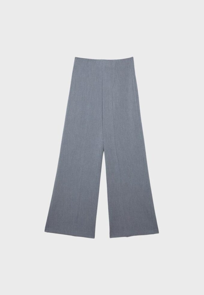Weit geschnittene elegante Hose Weit geschnittene elegante Hose