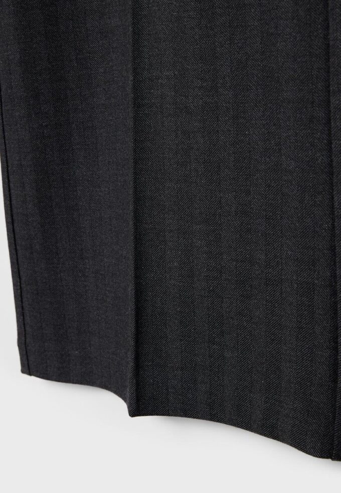 Weit geschnittene elegante Hose Weit geschnittene elegante Hose