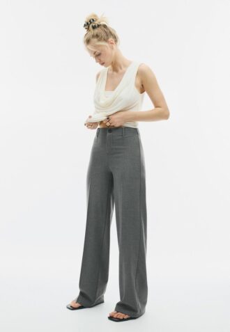 Weit geschnittene Hose
