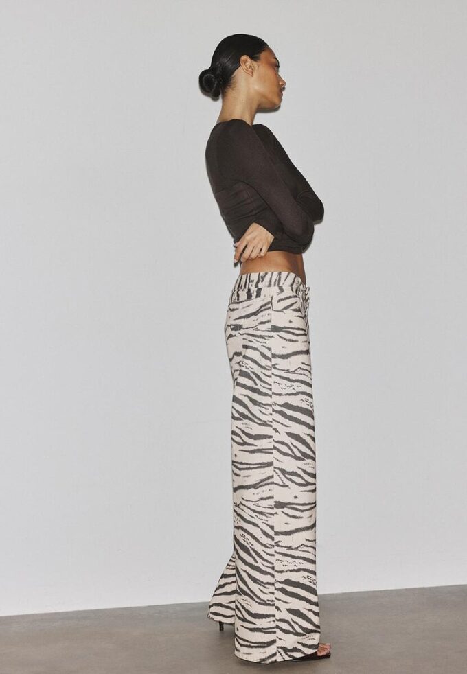 Weit geschnittene Hose Weit geschnittene Hose