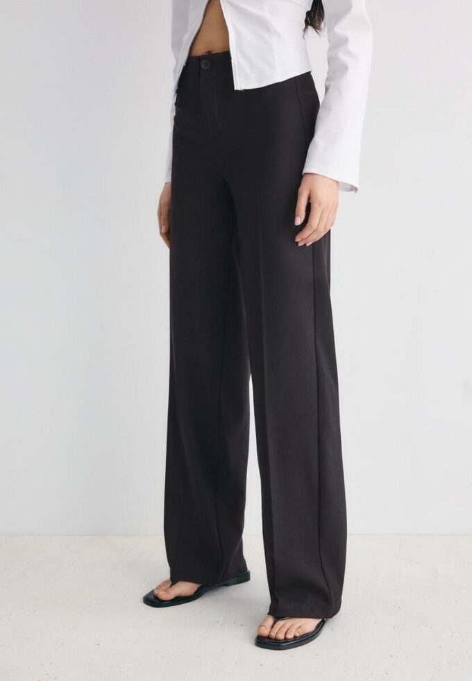 Weit geschnittene Hose Weit geschnittene Hose
