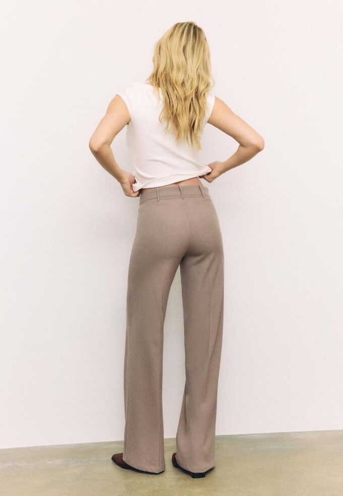 Weit geschnittene Hose Weit geschnittene Hose