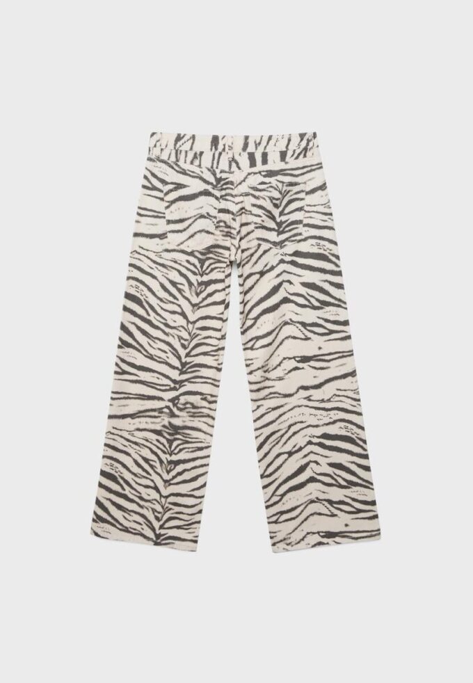 Weit geschnittene Hose Weit geschnittene Hose