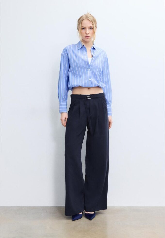 Wide Leg Hosen mit Schnallendetail