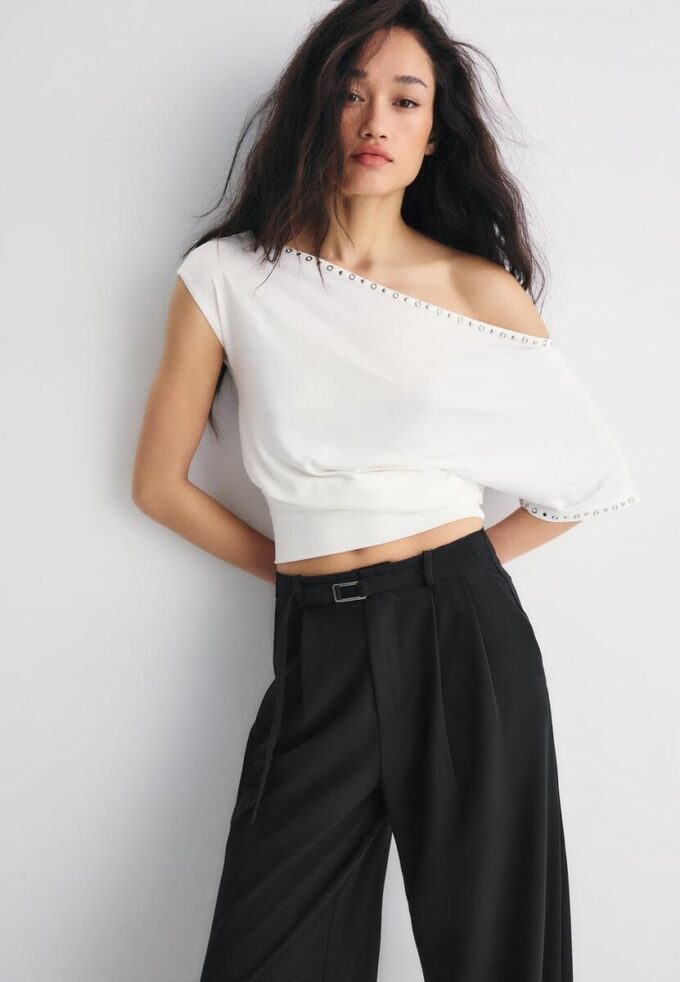Wide Leg Hosen mit Schnallendetail