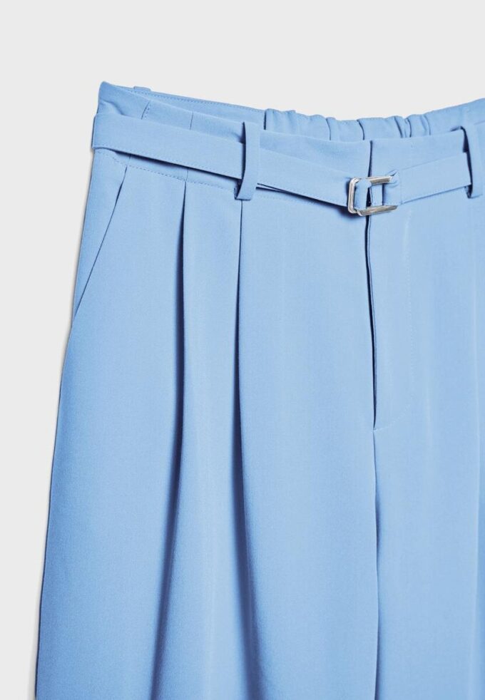 Wide Leg Hosen mit Schnallendetail