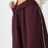 Wide Leg Plüschhose mit Zierdetails