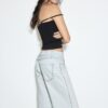 Wide Leg-Schnitt, lockere Jeans mit Nieten