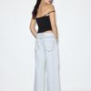 Wide Leg-Schnitt, lockere Jeans mit Nieten